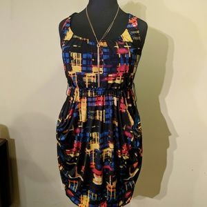 Colorful print dress with pockets